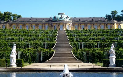 5 Types of Palaces for Royals & Aristocrats